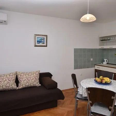 Apartment Katica Primošten